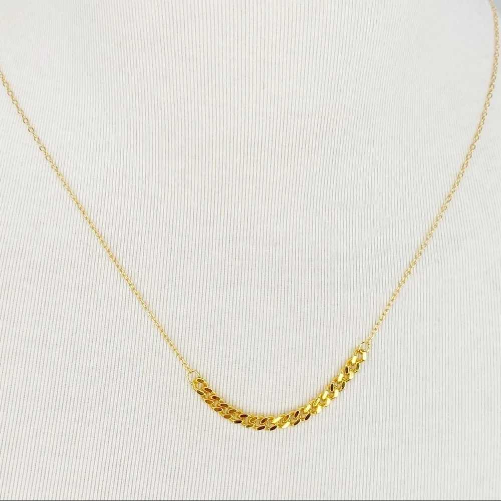 Delicate Links Chain Detail Center 18k Gold-Plated S925 Necklace 15" - Picture 3 of 5